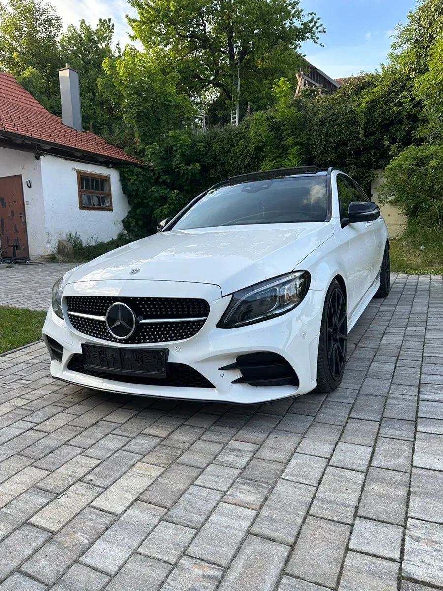 Mercedes-Benz C-Class 2019 photo 3
