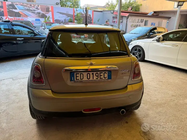 Mini Cooper 2010 photo 4