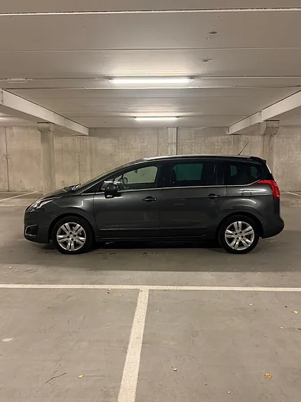 Peugeot 5008 2016 photo 2