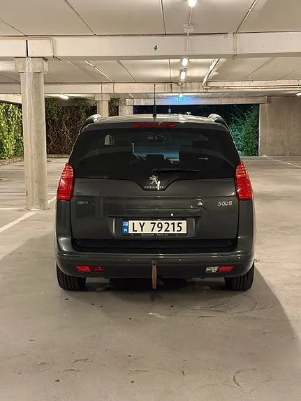 Peugeot 5008 2016 photo 4