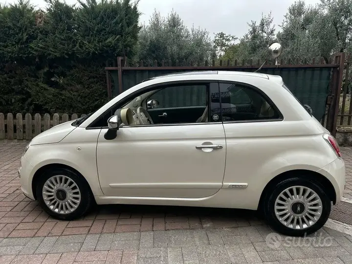 Fiat 500 2011 photo 2
