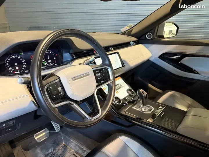 Land Rover Range Rover Evoque 2022 photo 2