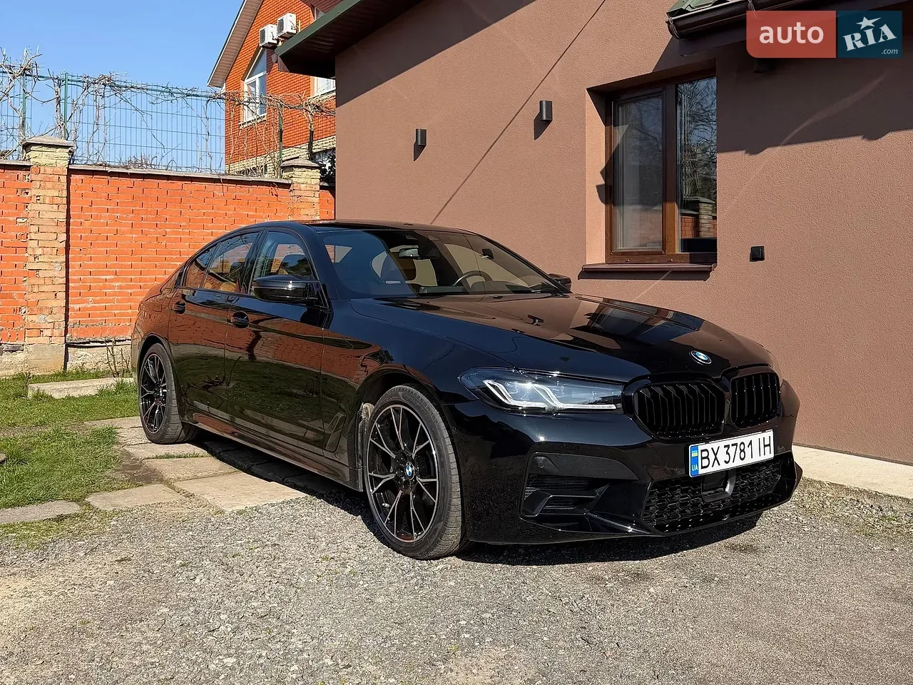 BMW 5 Series 2019 photo 4