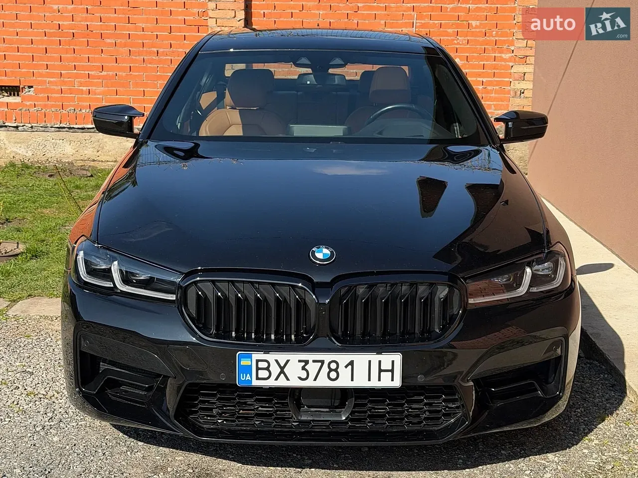 BMW 5 Series 2019 photo 2