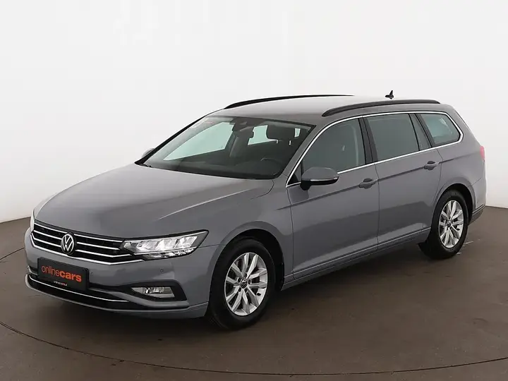 Volkswagen Passat Variant 2023 photo 2