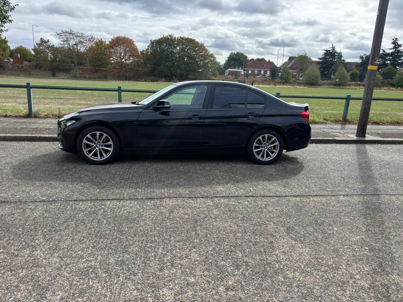 BMW 3 Series 2017 photo 3