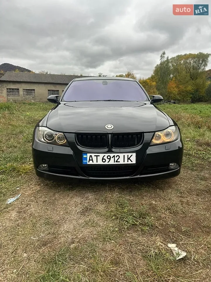 BMW 3 Series 2005 photo 2