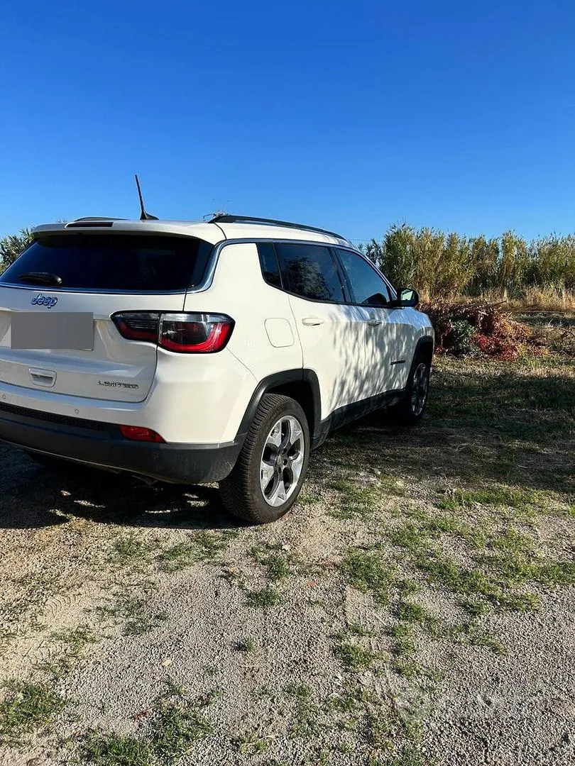 Jeep Compass 2017 photo 2