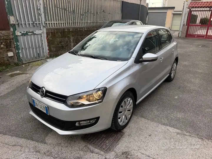 Volkswagen Polo 2012 photo 3