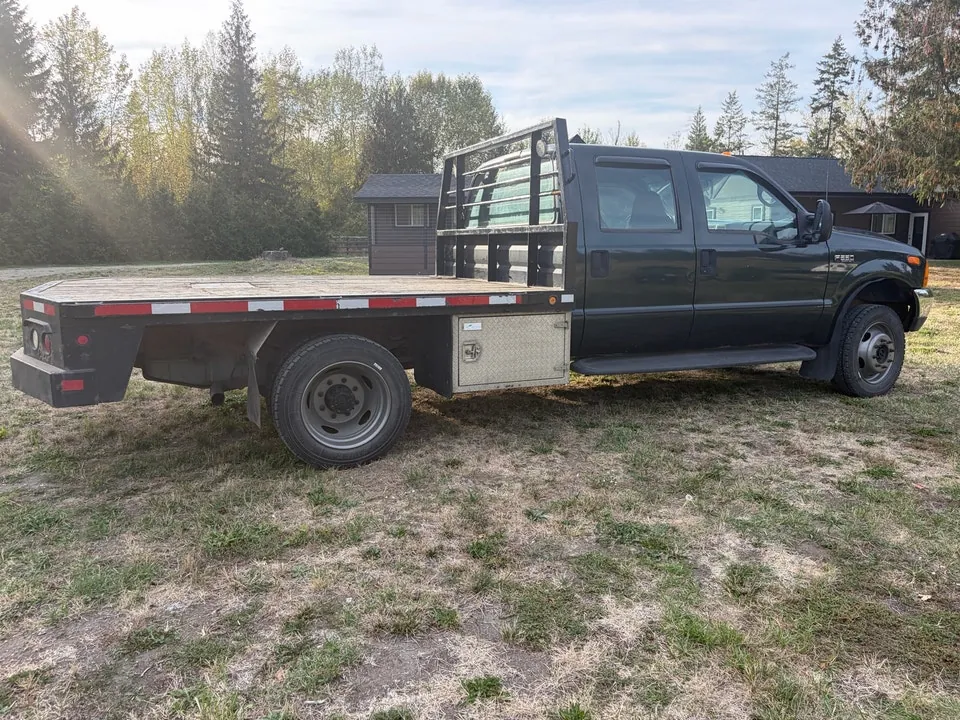 Ford F-550 2000 photo 4