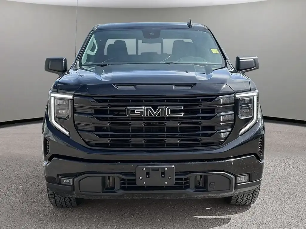 GMC Sierra 1500 2025 photo 2