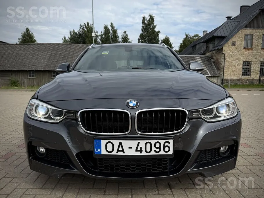 BMW 320 2013 photo 2