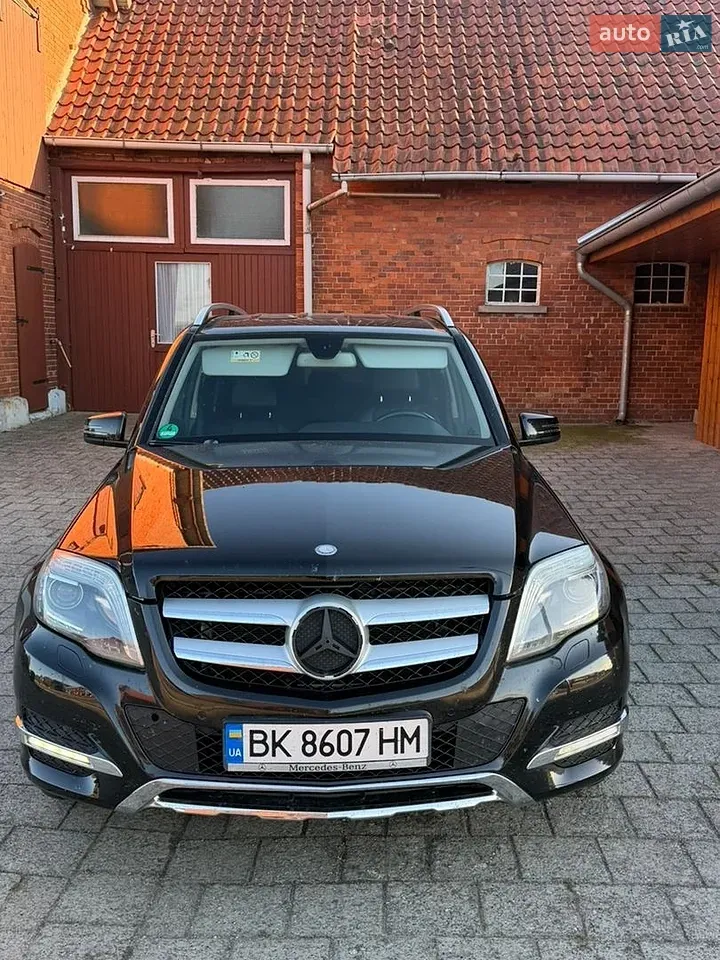 Mercedes-Benz Glk Class 2013 photo 2
