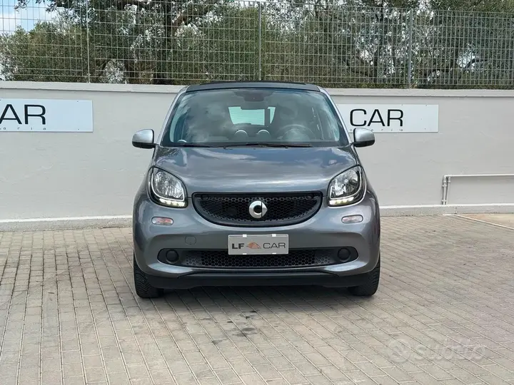Smart Forfour 2015 photo 2