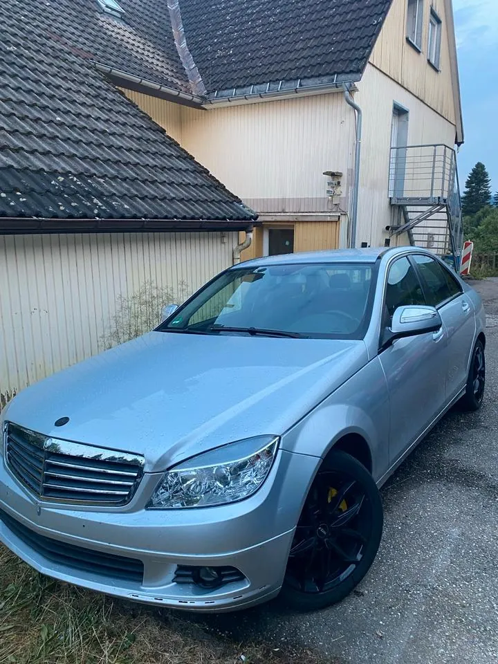Mercedes-Benz C 180