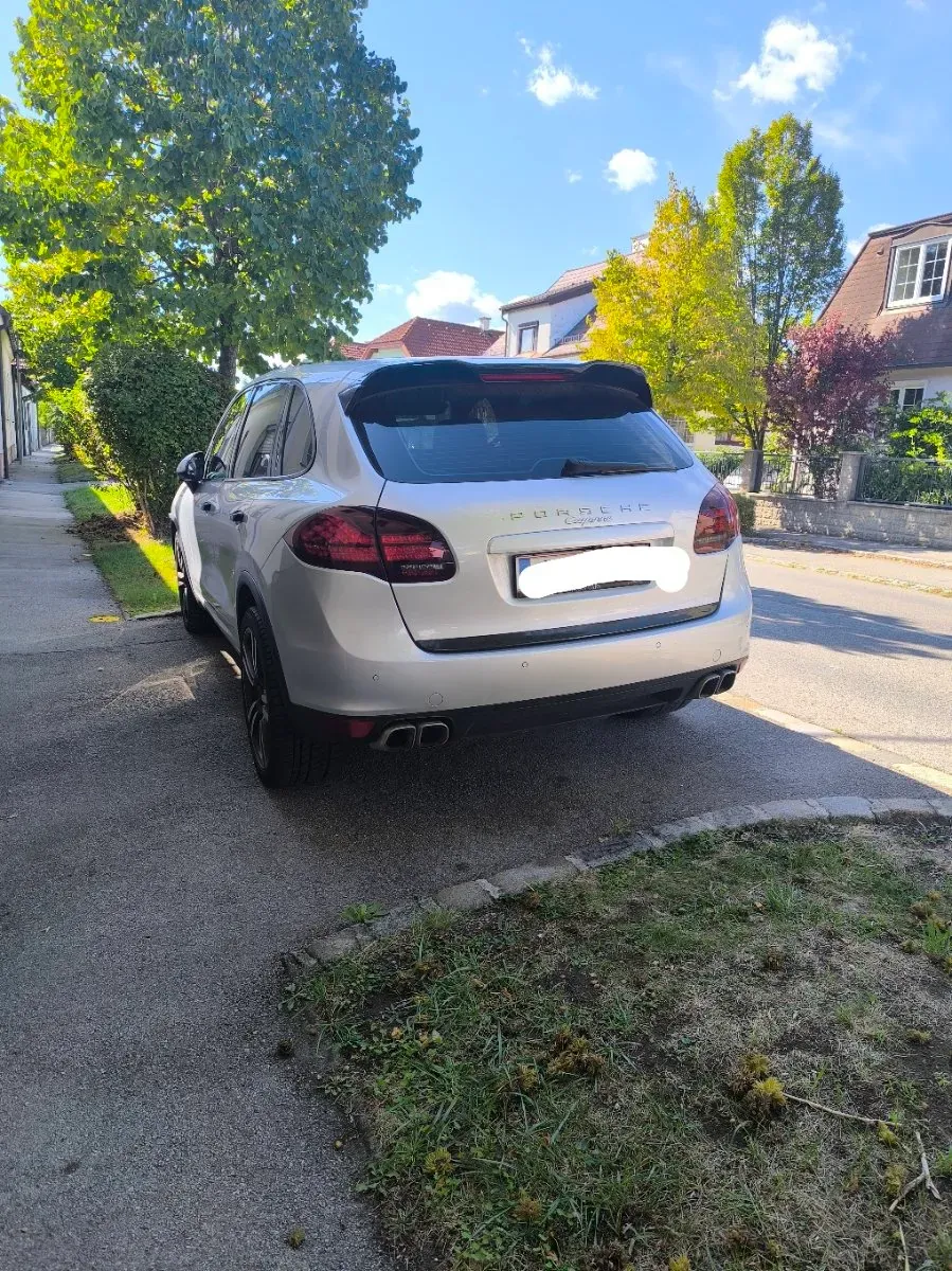 Porsche Cayenne 2013 photo 3