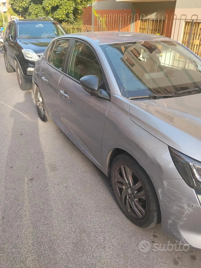 Peugeot 208 2022 photo 3