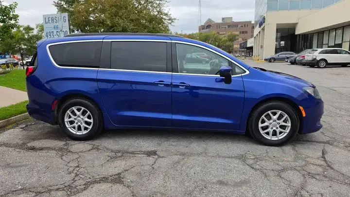 Chrysler Pacifica 2018 photo 5