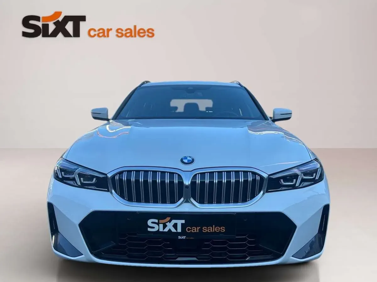 BMW 3 Series 2025 photo 2
