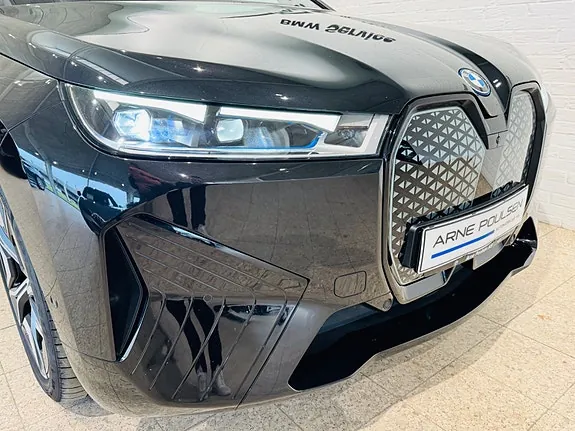 BMW Ix 2023 photo 2