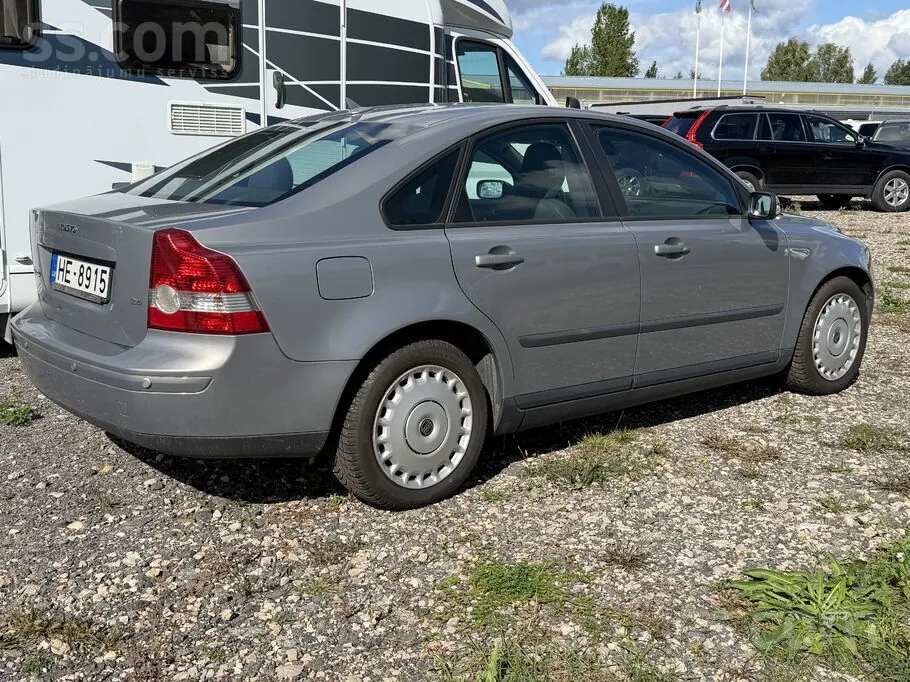 Volvo S40 2004 photo 4