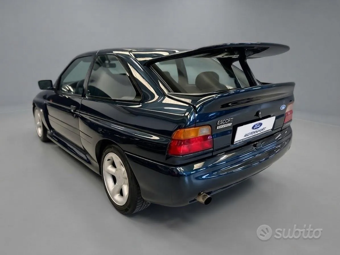 Ford Escort 1993 photo 2