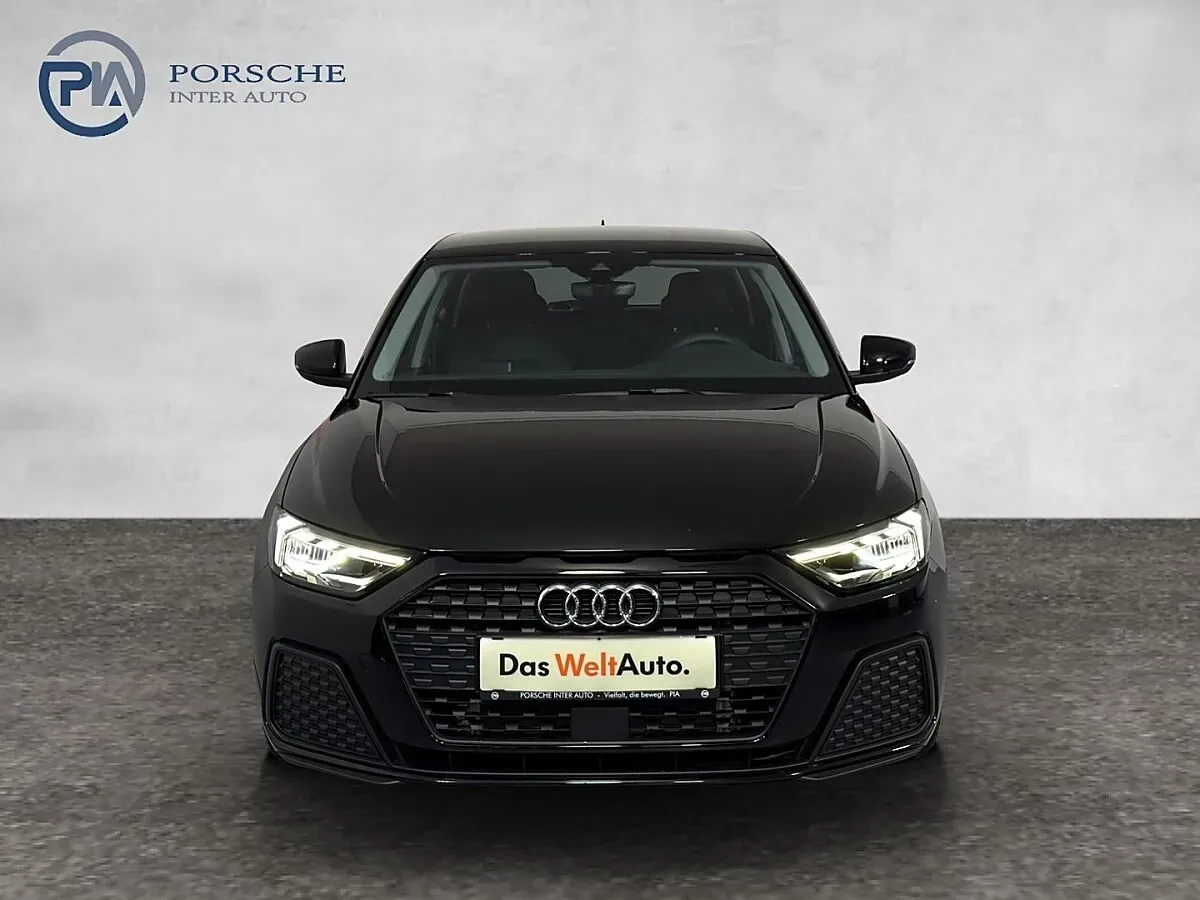 Audi A1 2025 photo 2