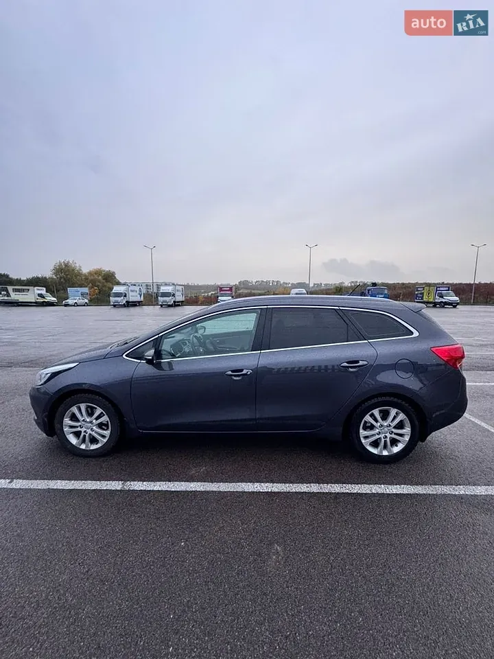 Kia Ceed 2013 photo 2