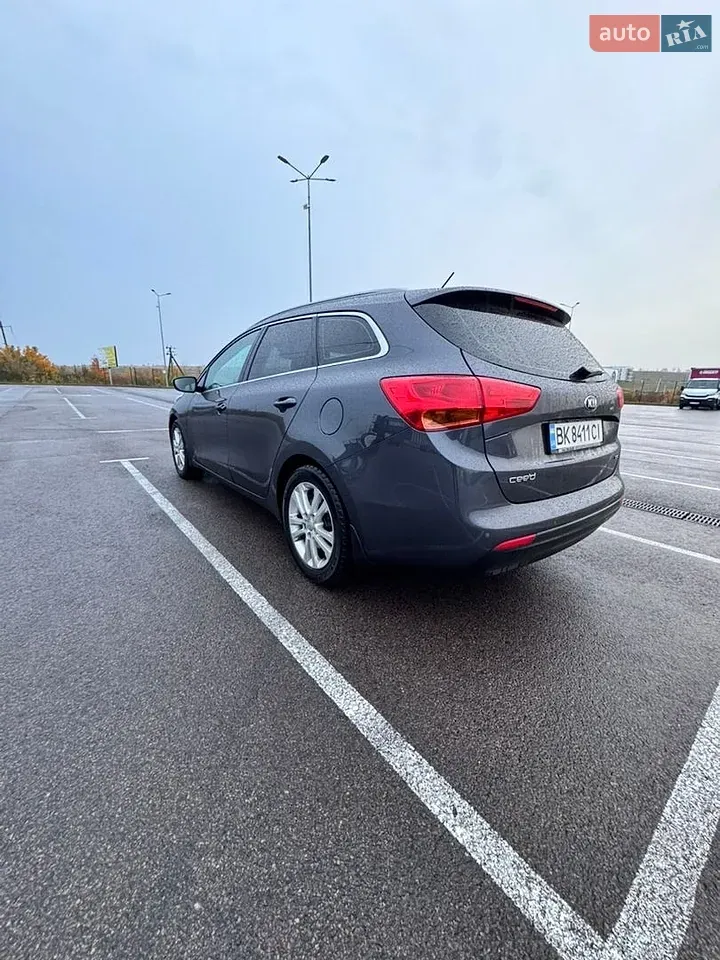 Kia Ceed 2013 photo 3