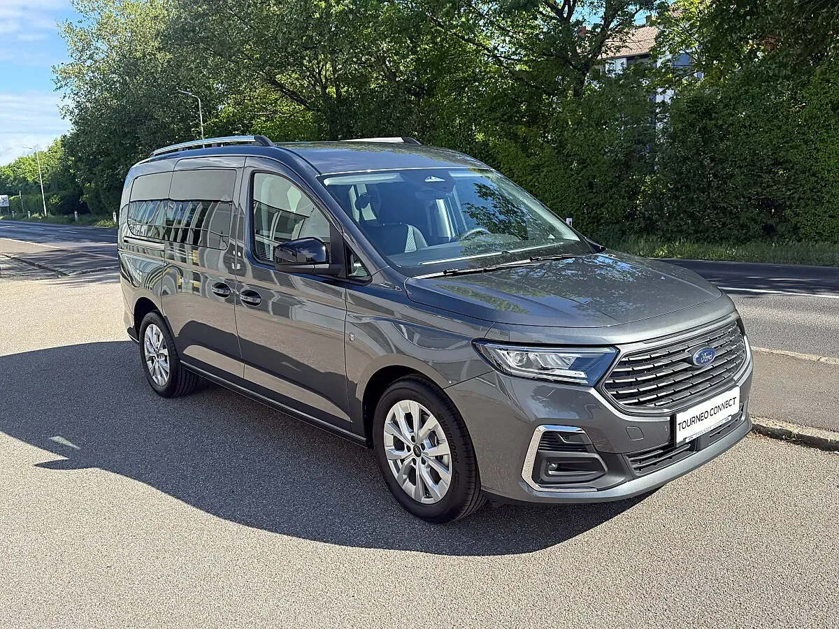 Ford Tourneo photo 2