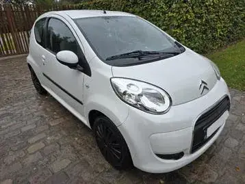 Citroen C1 2011 photo 2