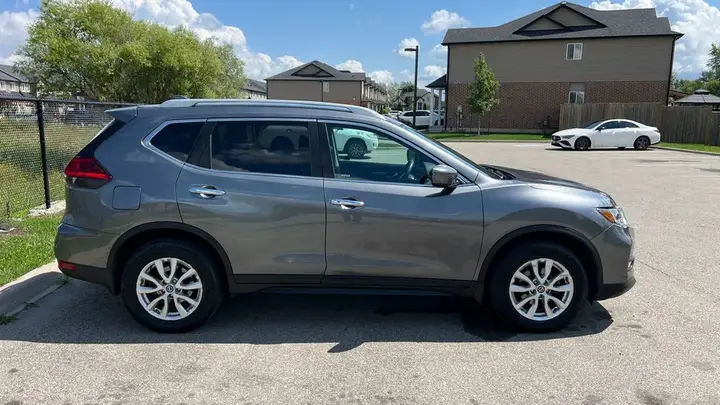 Nissan Rogue 2017 photo 3