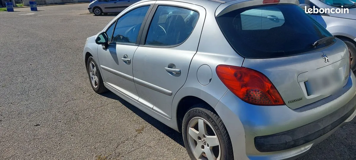 Peugeot 207