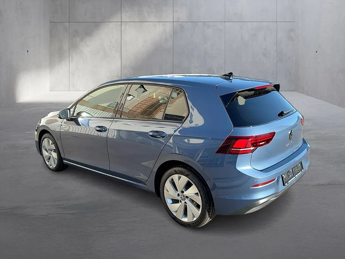 Volkswagen Golf 2026 photo 3