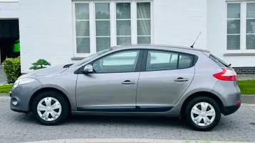 Renault Megane 2009 photo 2