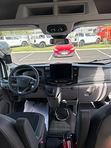 Ford Transit 2026 photo 4