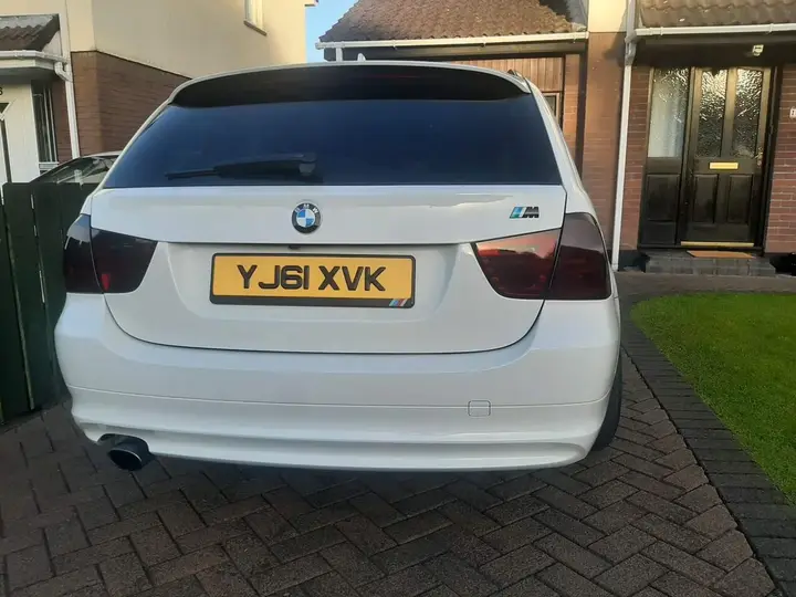 BMW 3 Series 2011 photo 4