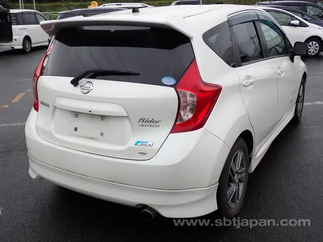 Nissan Note Rider 2012 photo 4