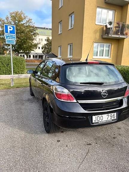 Opel Astra 2009 photo 3