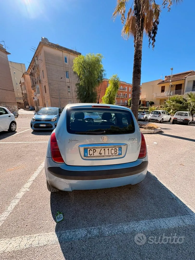 Lancia Ypsilon 2004 photo 3