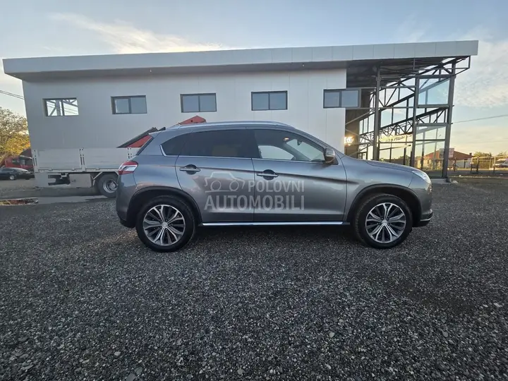 Peugeot 4008