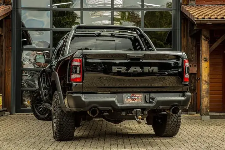 Dodge Ram 1500 2021 photo 3
