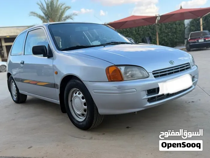 Toyota Starlet 2002 photo 3