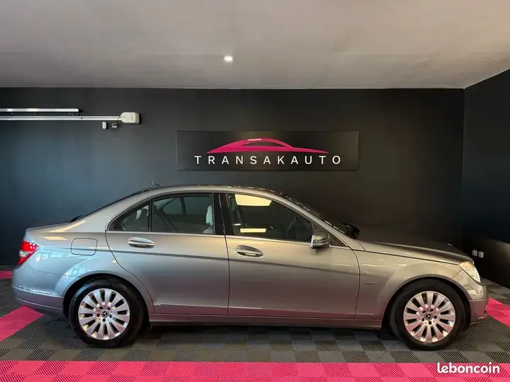 Mercedes-Benz C-Class 2010 photo 5