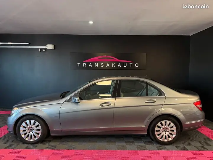 Mercedes-Benz C-Class 2010 photo 4