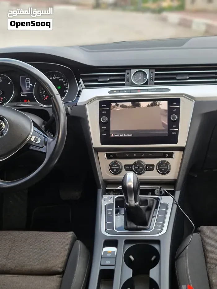 Volkswagen Passat 2020 photo 2