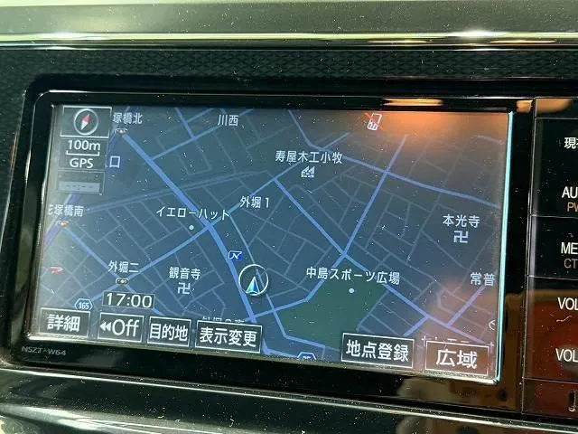 Toyota Prius Alpha 2015 photo 3