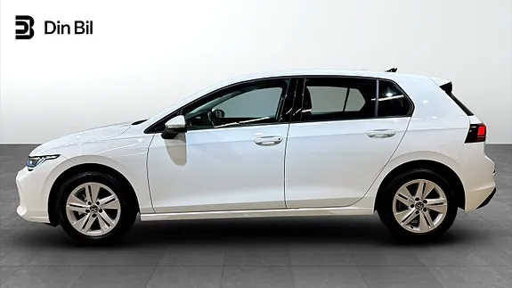 Volkswagen Golf I 2026 photo 2