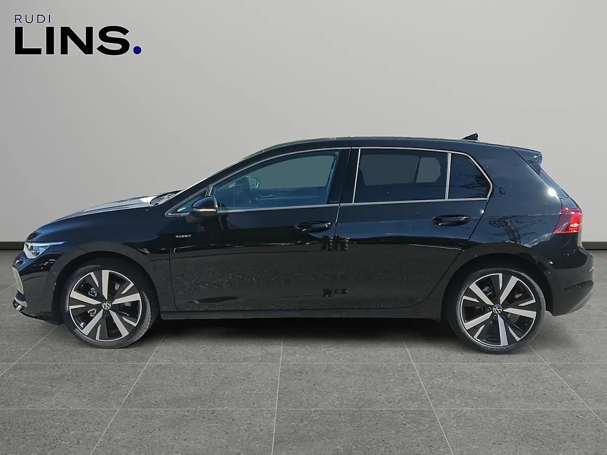 Volkswagen Golf 2026 photo 2