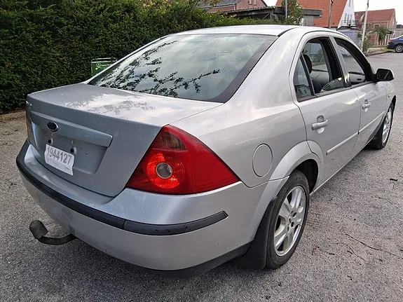 Ford Mondeo 2002 photo 3